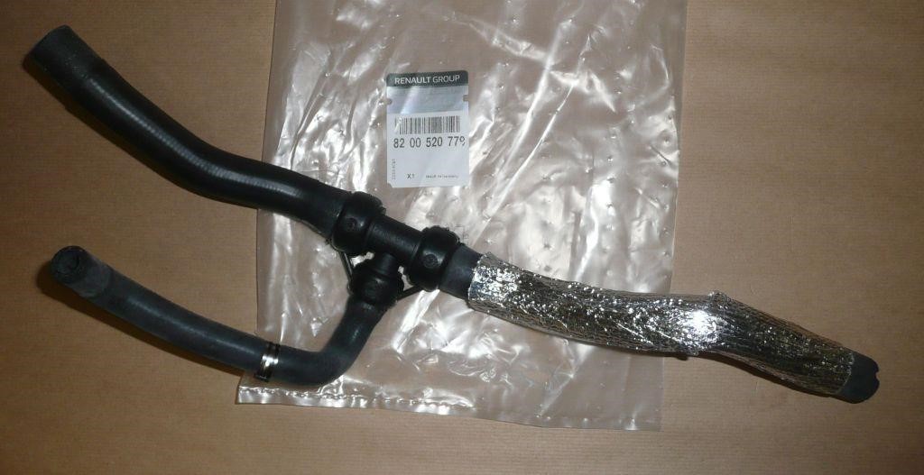 Патрубок Renault 82 00 520 779