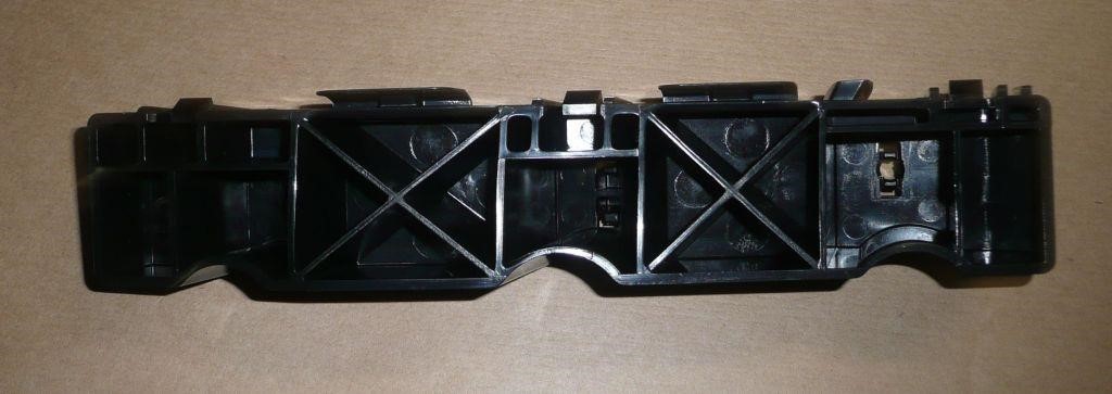 Кронштейн осушителя Renault 62 22 058 75R