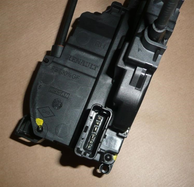 Замок двери передней правой Renault 80 50 200 09R