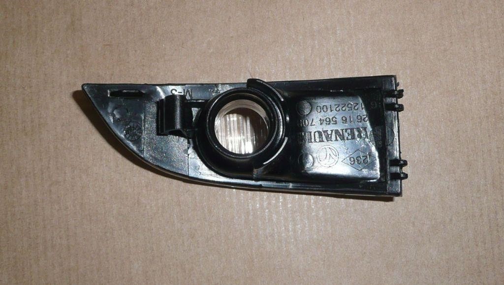 Фонарь указателя поворота Renault 26 16 564 70R