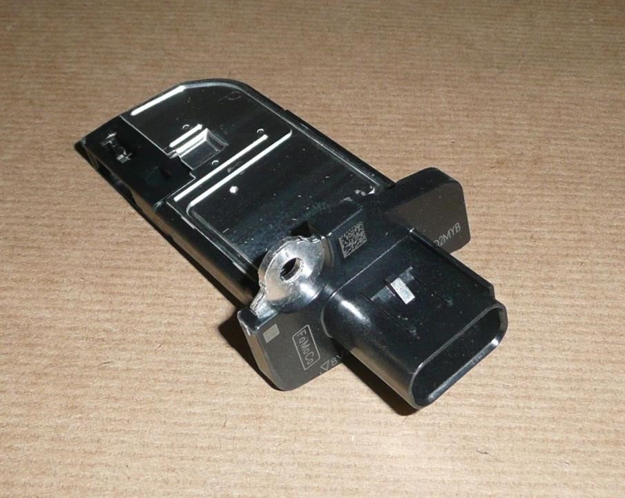 Датчик ДМРВ Citroen/Peugeot 96 749 588 80
