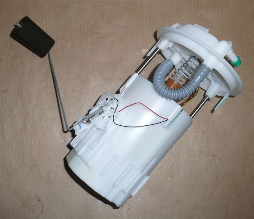 Насос топливный Renault 17 20 265 17R