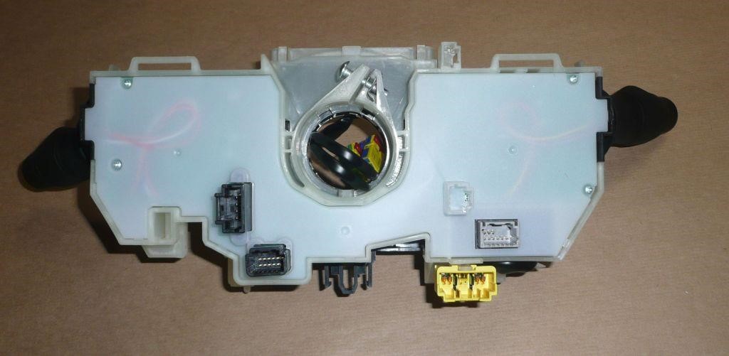 Переключатель подрулевой Renault 25 56 700 19R
