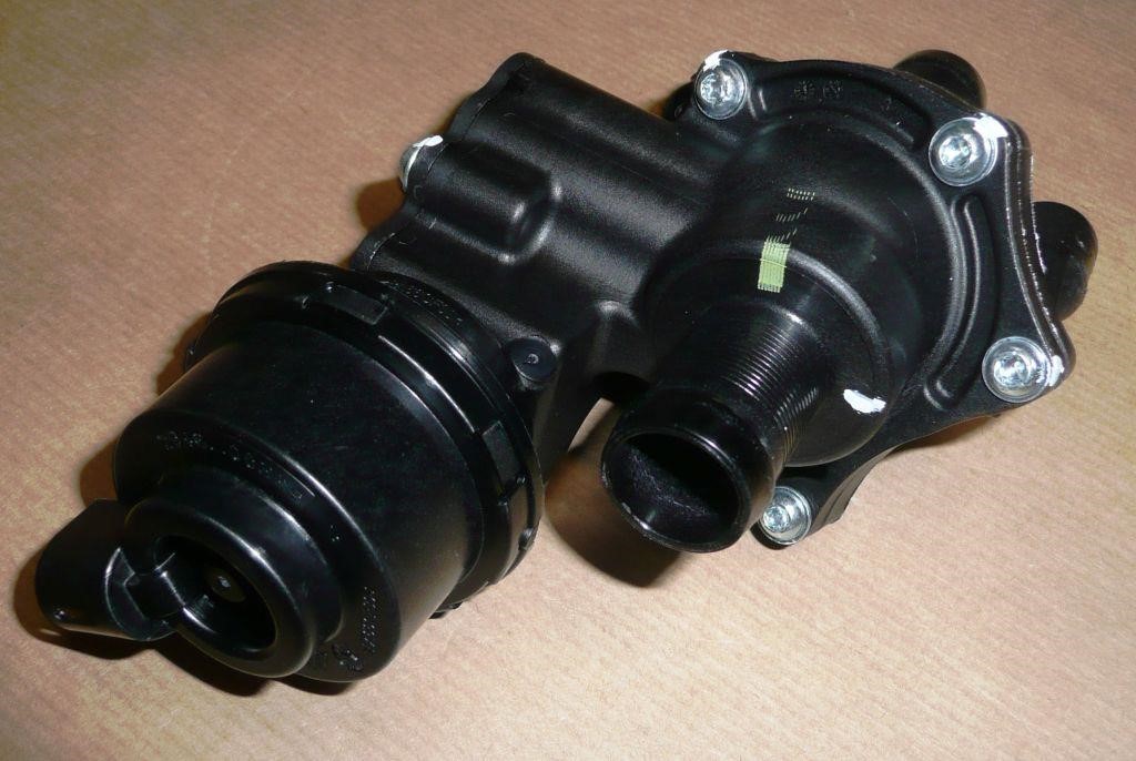 Помпа водяная Renault 92 23 045 07R