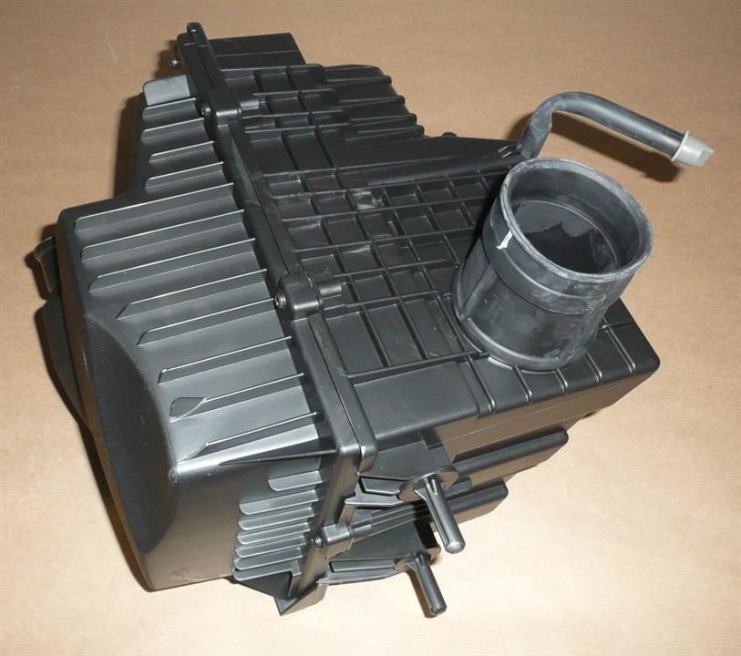 Корпус повітряного фільтру Renault 16 50 086 32R