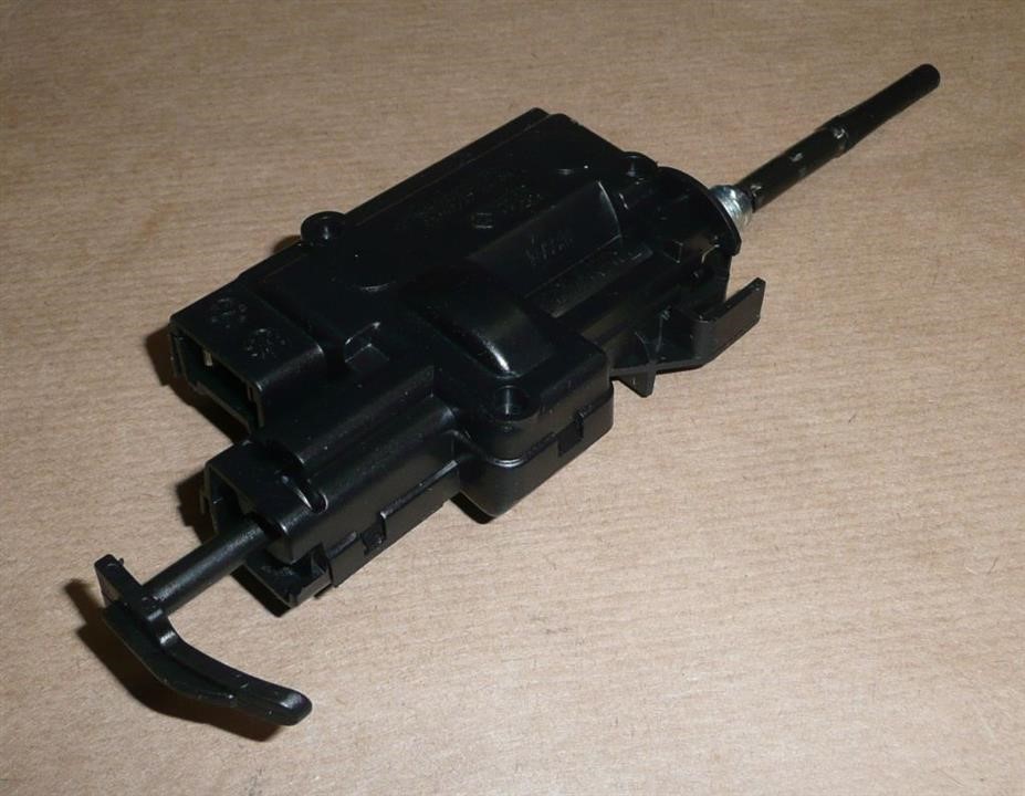 ЭЛ ПРИВОД ЗАМКА ЛЮЧК Renault 78 82 652 17R
