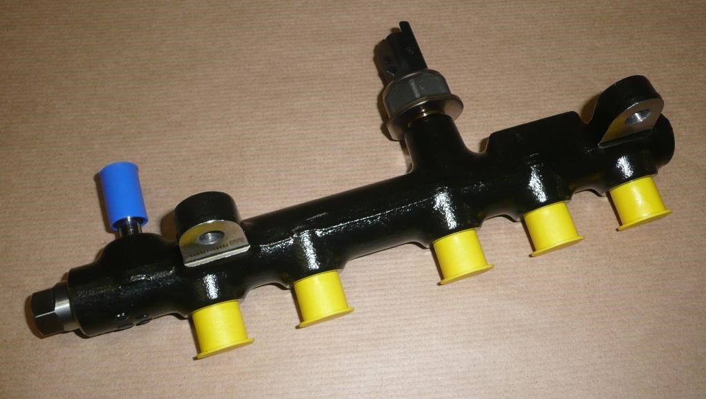 Рейка топливная Citroen/Peugeot 96 743 000 80