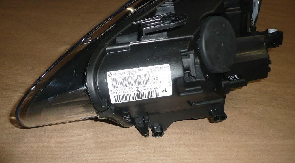 Фара основна Renault 26 01 061 28R