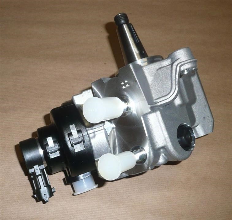 Насос топливный высокого давления Renault 16 70 036 06R