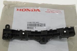 71193TP6A01 Honda Направляющая переднего бампера правая