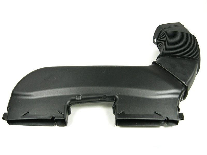 13717556546 BMW Впускной канал
