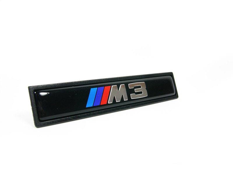 51132251381 BMW Эмблема