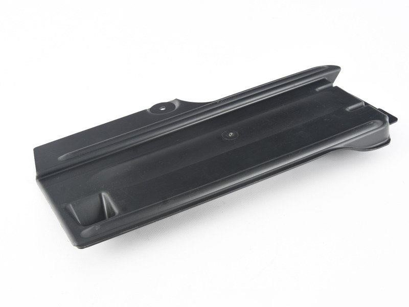 51718244305 BMW Захист днища