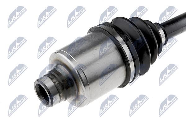 Вал приводной правый NTY NPW-MZ-052
