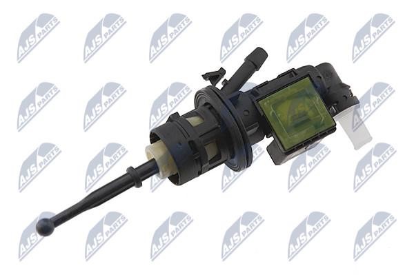 Цилиндр сцепления главный NTY NSP-VW-004