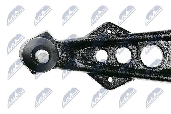 Рычаг подвески передний правый NTY ZWD-FT-005