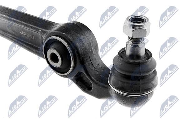 Рычаг подвески передний нижний NTY ZWD-MZ-047