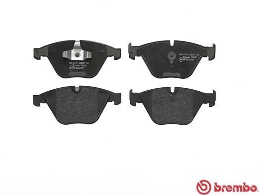 Тормозные колодки дисковые, комплект Brembo P 06 055