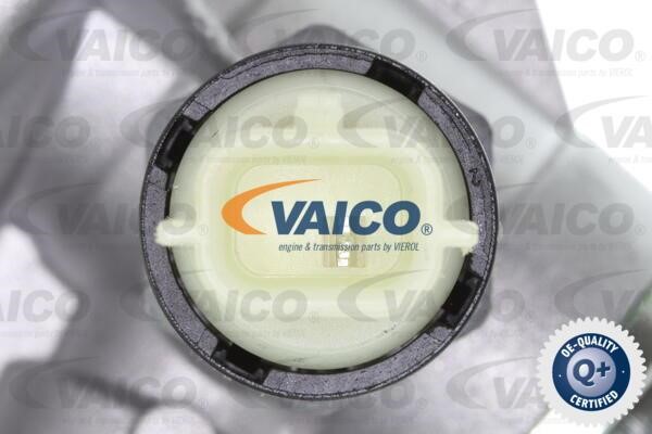 Корпус, оливний фільтр Vaico V46-1260