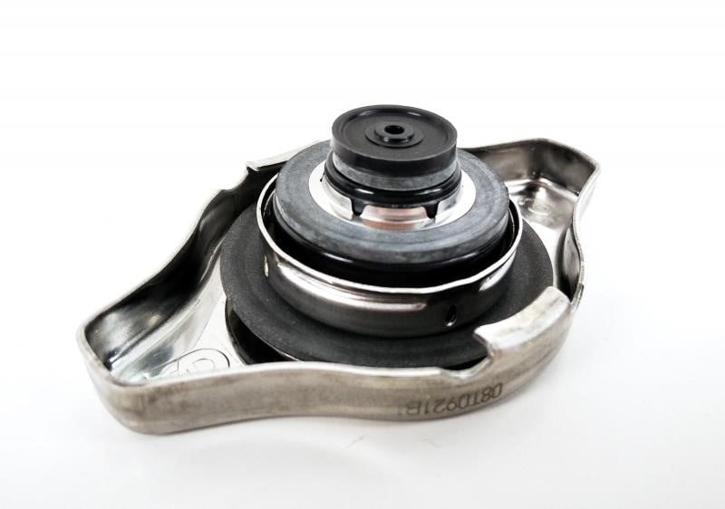 Крышка радиатора Subaru 45137XA01B
