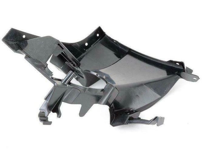 Кронштейн фары противотуманной левой AVTM 181422937