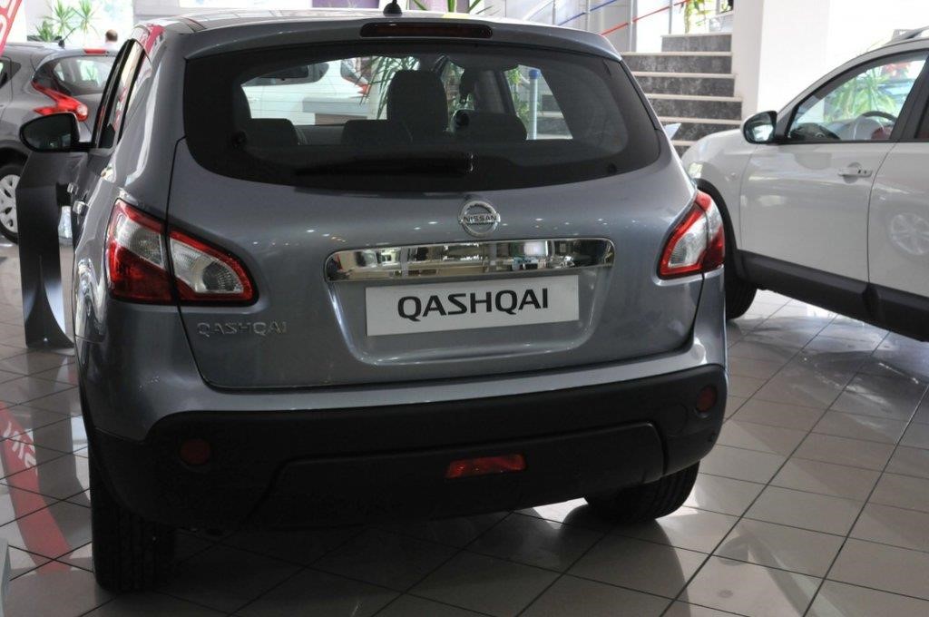 Carmos 6452954 Nissan Qashqai 2006-2014 Планка над номером без кнопки 6452954: Купити в Україні - Добра ціна на EXIST.UA!