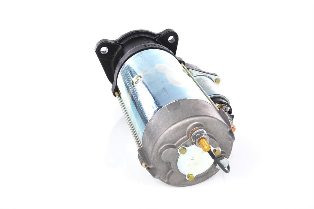 Стартер Bosch 0 001 371 007