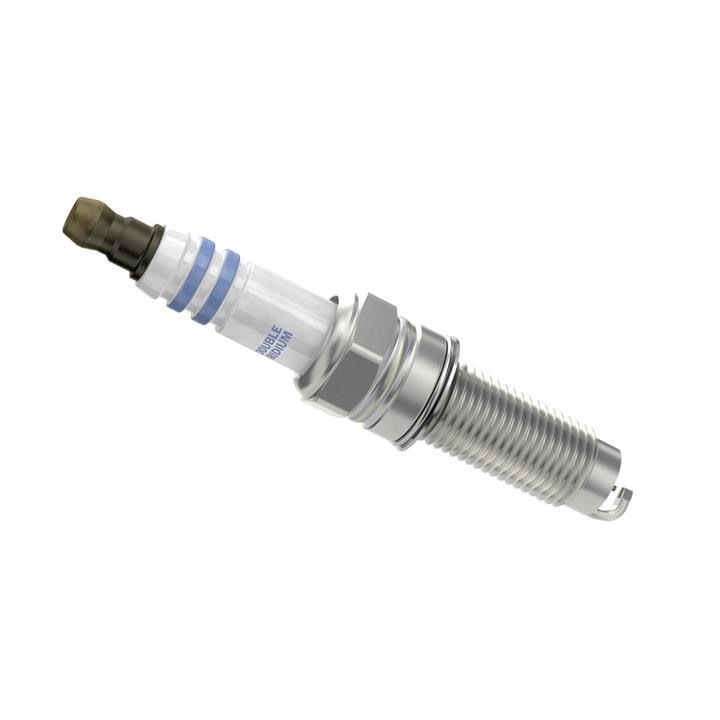 Свеча зажигания Bosch Platinum Iridium YR7SII33T Bosch 0 242 135 556
