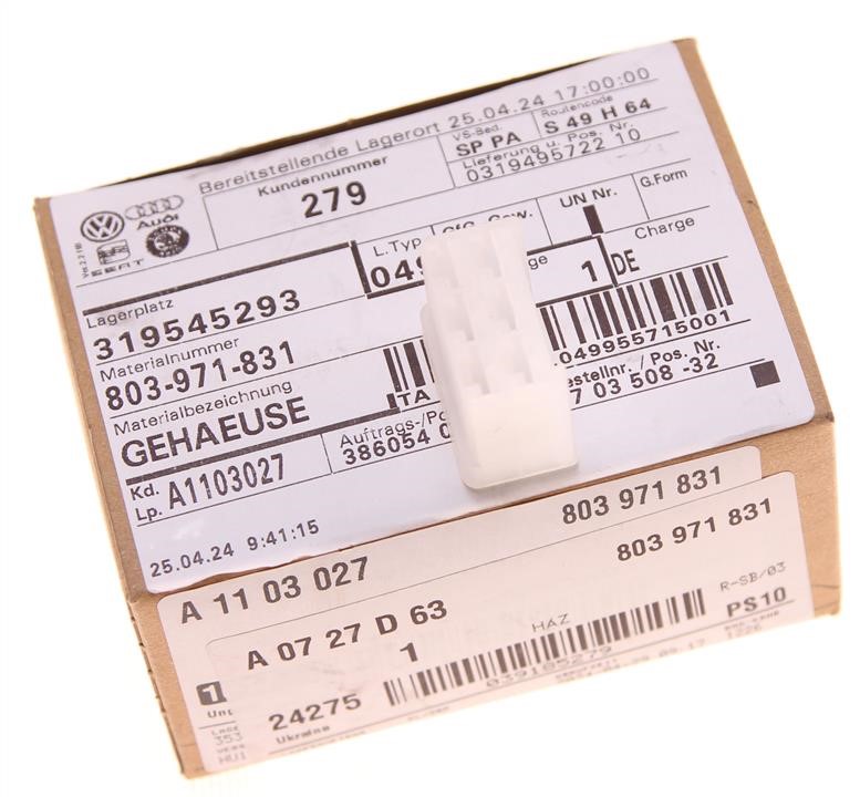 803971831 VAG Контактный разъем