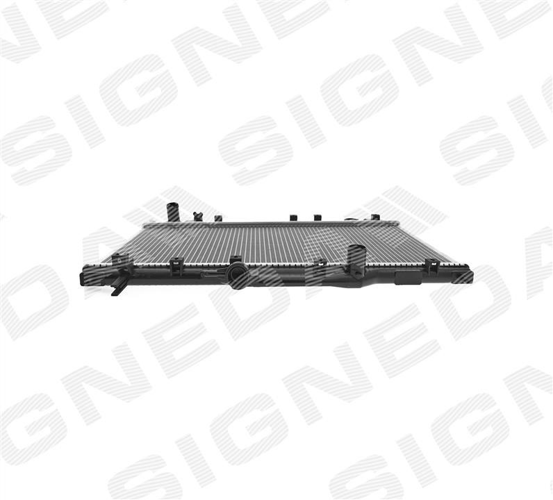 Радиатор охлаждения двигателя Signeda RA64783A