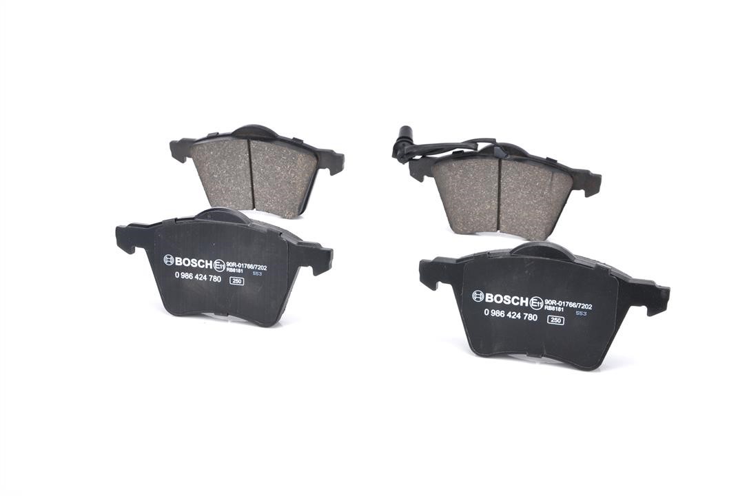 Тормозные колодки дисковые, комплект Bosch 0 986 424 780