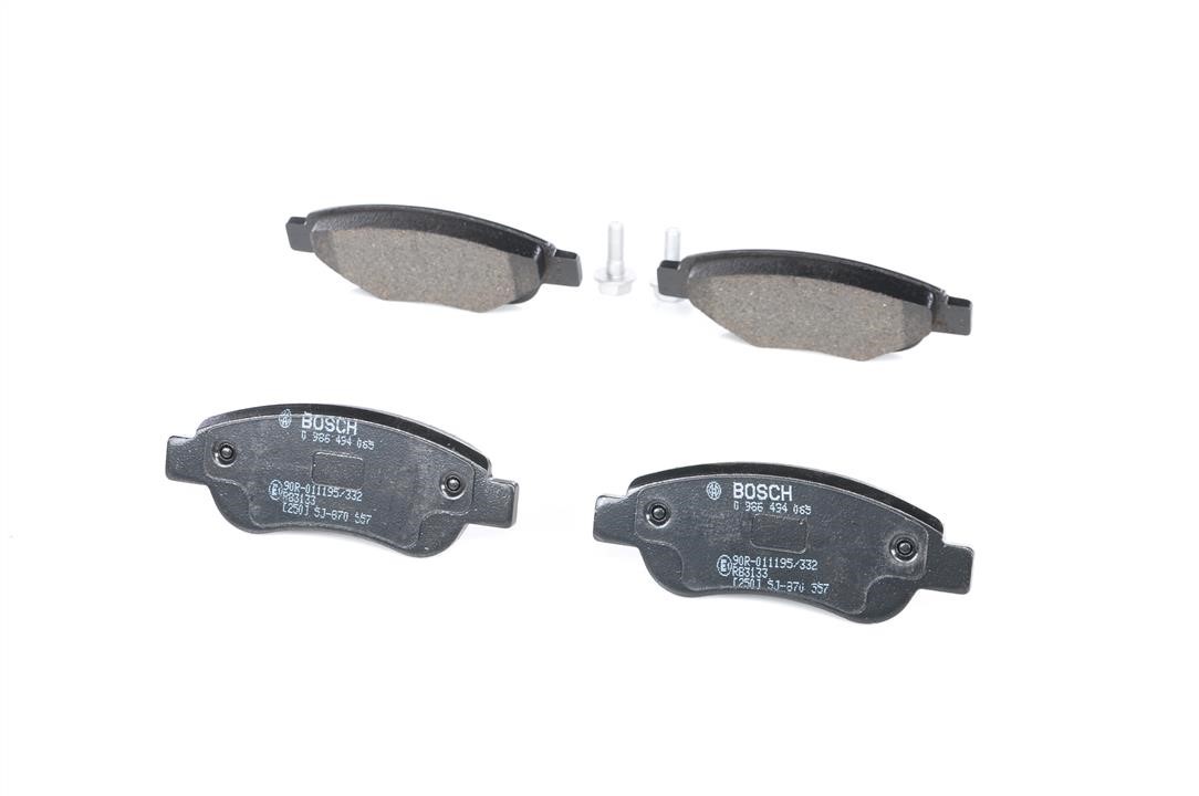 Тормозные колодки дисковые, комплект Bosch 0 986 494 065
