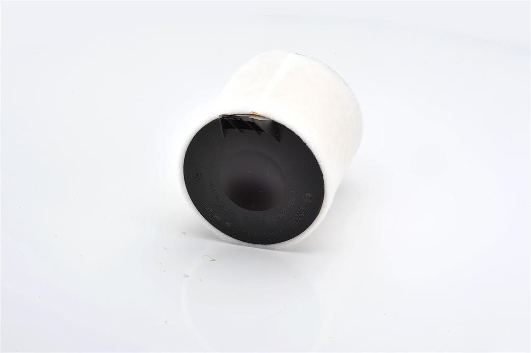 Воздушный фильтр Bosch F 026 400 018