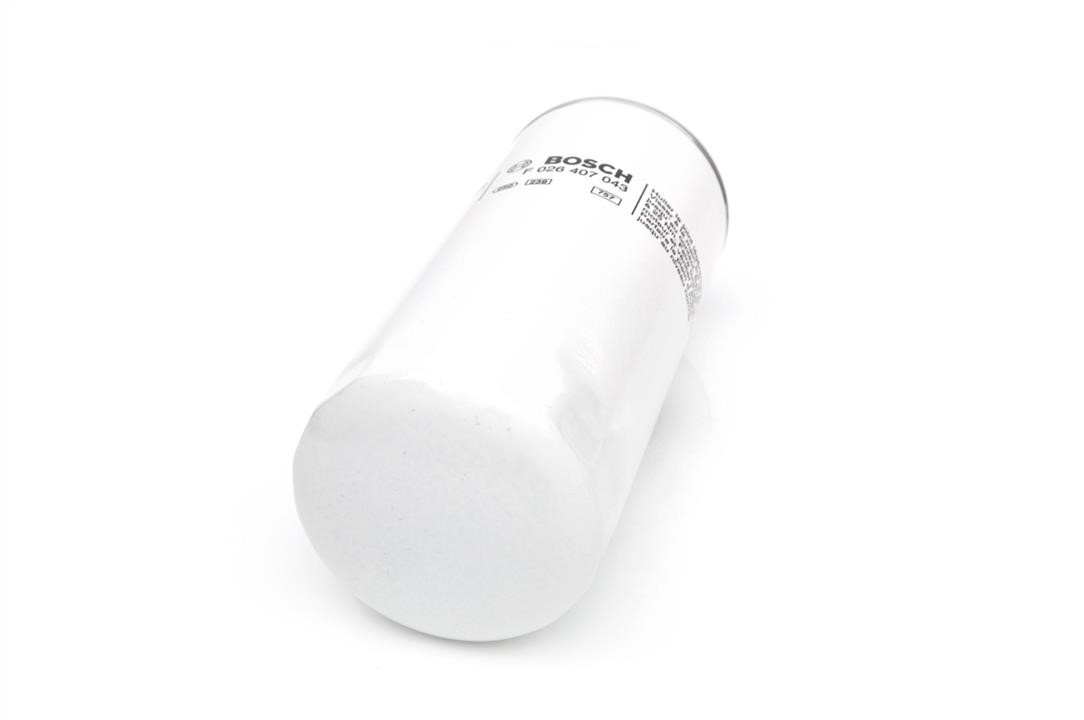 Масляный фильтр Bosch F 026 407 043