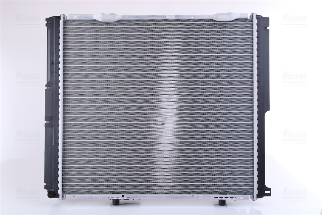 Радиатор охлаждения двигателя Nissens 62697A