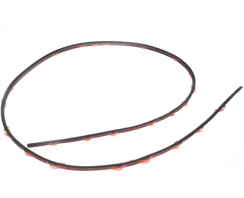 MR335038 Mitsubishi Прокладка расширителя колесной арки