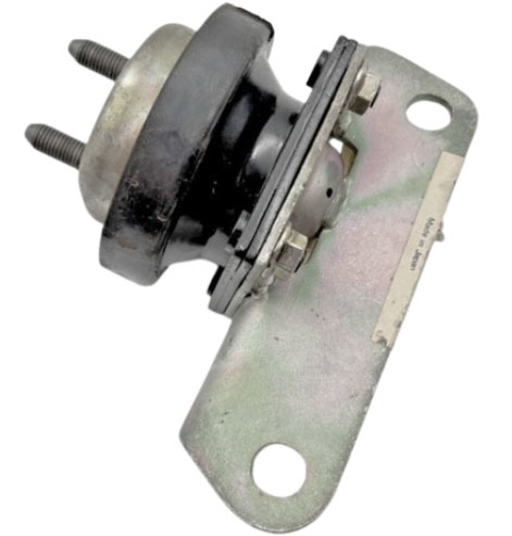 G03239060D Mazda Опора двигателя