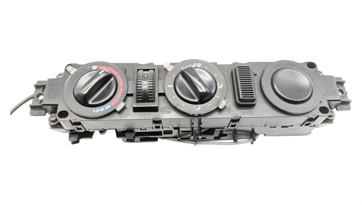 A0008306285 Mercedes Блок управління обігрівачем салону