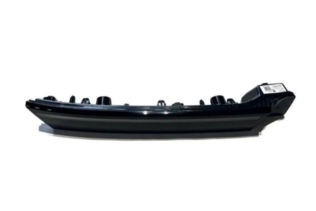 12G941654 VAG Накладка бампера переднего правая