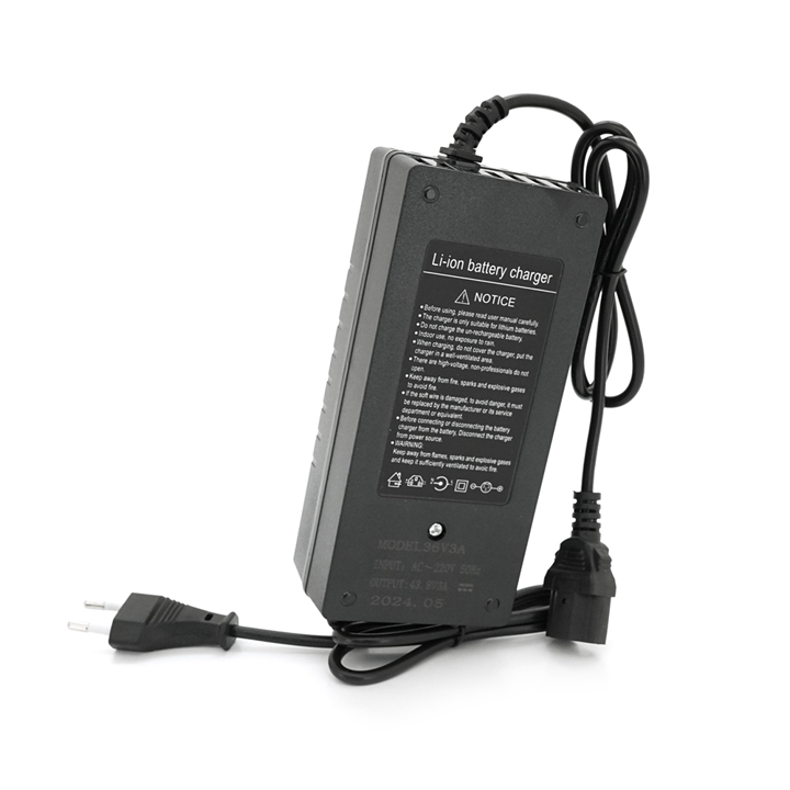Зарядний пристрій LiFePO4 36V(43.8V) 12S 3A Triangle C13 Voltronic 36920