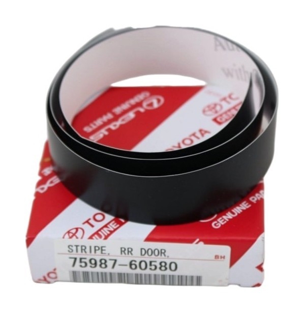 7598760580 Toyota Наклейка