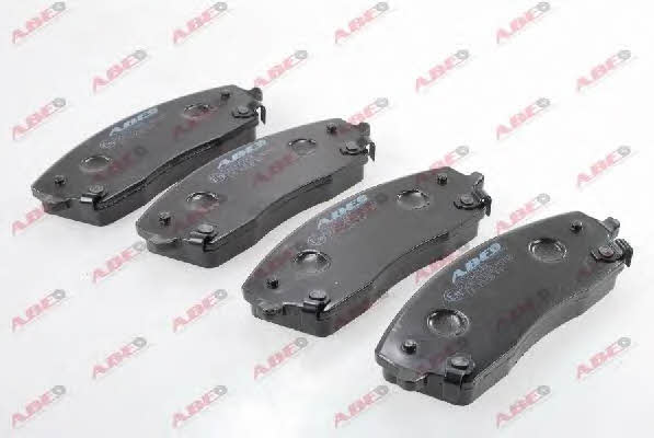 Тормозные колодки дисковые передние, комплект ABE C1Y037ABE