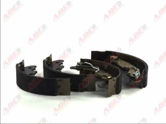 Колодки тормозные барабанные, комплект ABE C0F030ABE