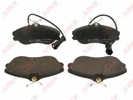 Тормозные колодки дисковые передние, комплект ABE C1A014ABE