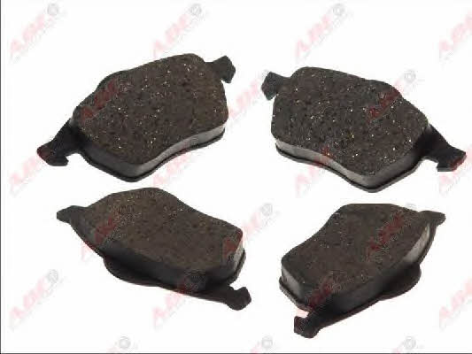 Тормозные колодки дисковые передние, комплект ABE C1A022ABE