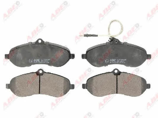 Тормозные колодки дисковые передние, комплект ABE C1F060ABE