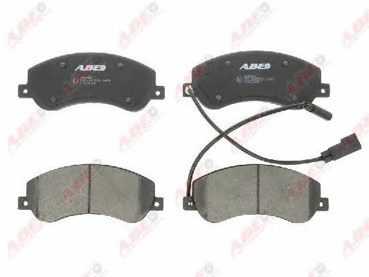 Тормозные колодки дисковые передние, комплект ABE C1G058ABE