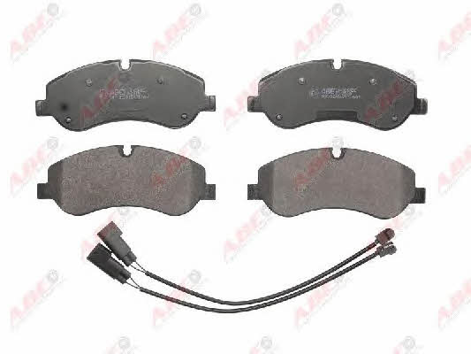 Тормозные колодки дисковые передние, комплект ABE C1G066ABE