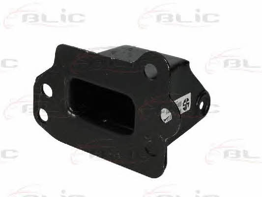 Кронштейн бамперу Blic 5502-00-5026931P