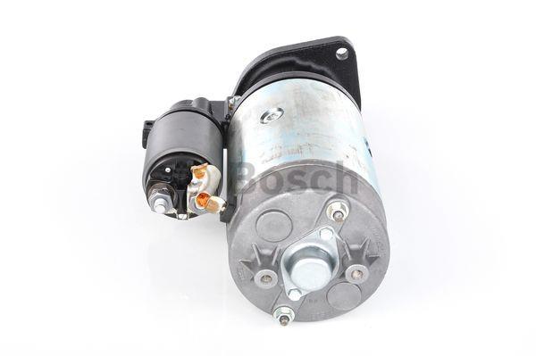 Стартер Bosch 0 001 368 082